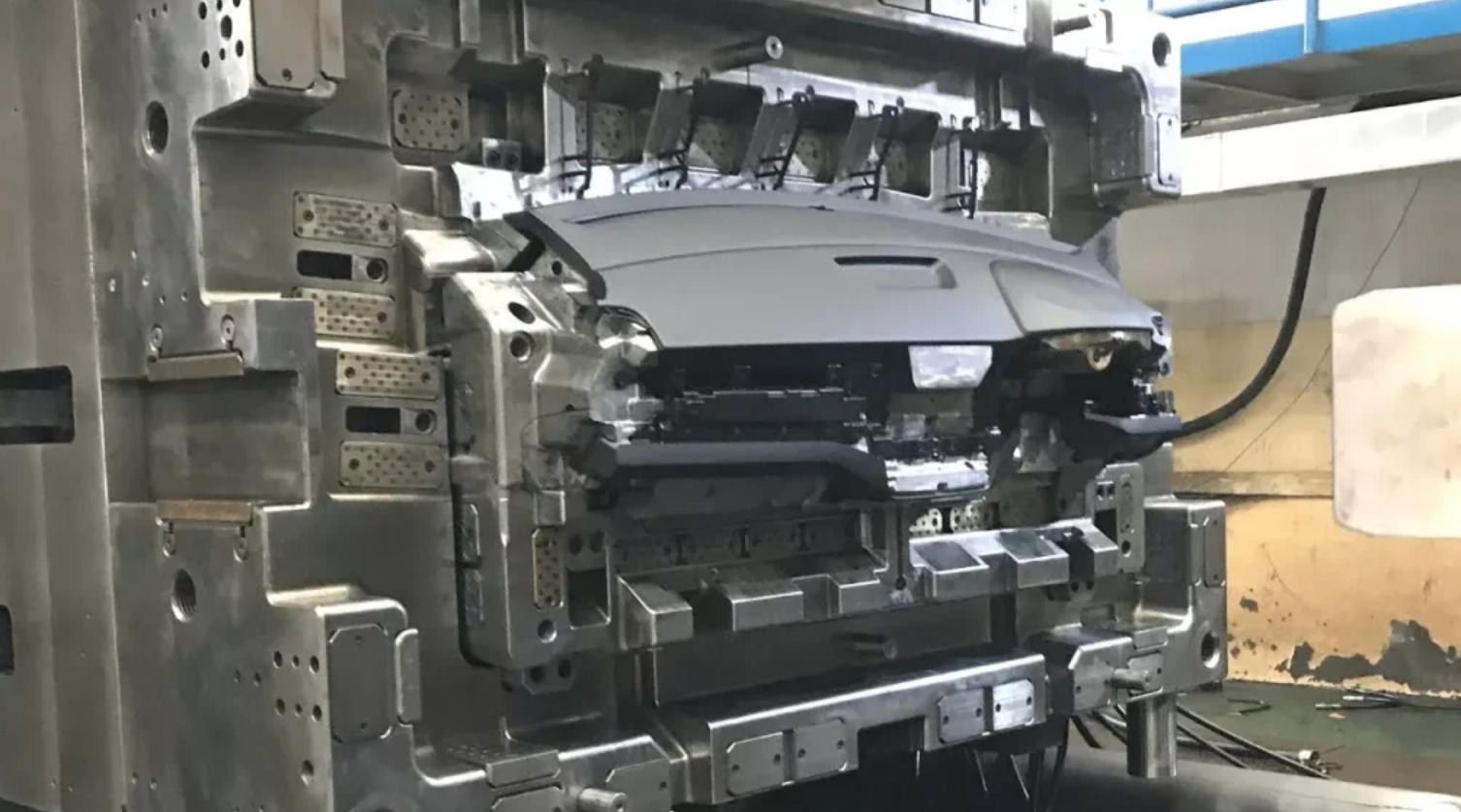 Injektionsform Automotive-1
